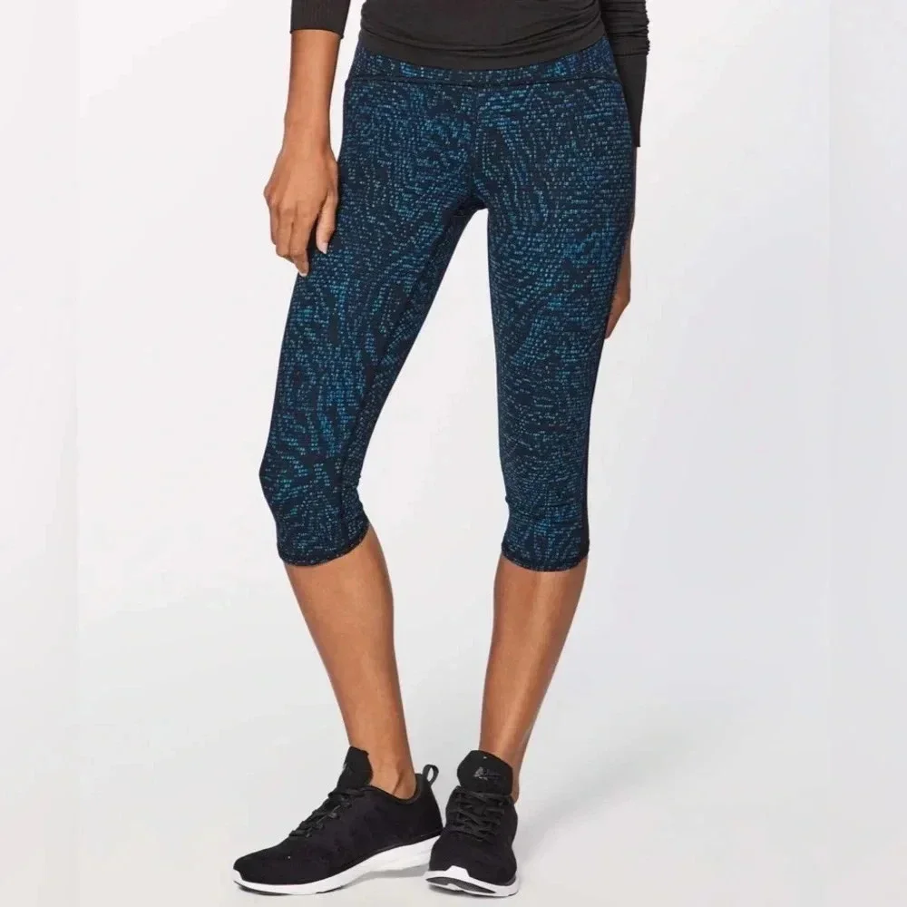 Lululemon Train Times Crop Size 6
